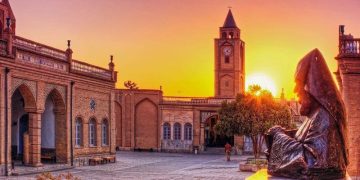 جاذبه های تاریخی اصفهان